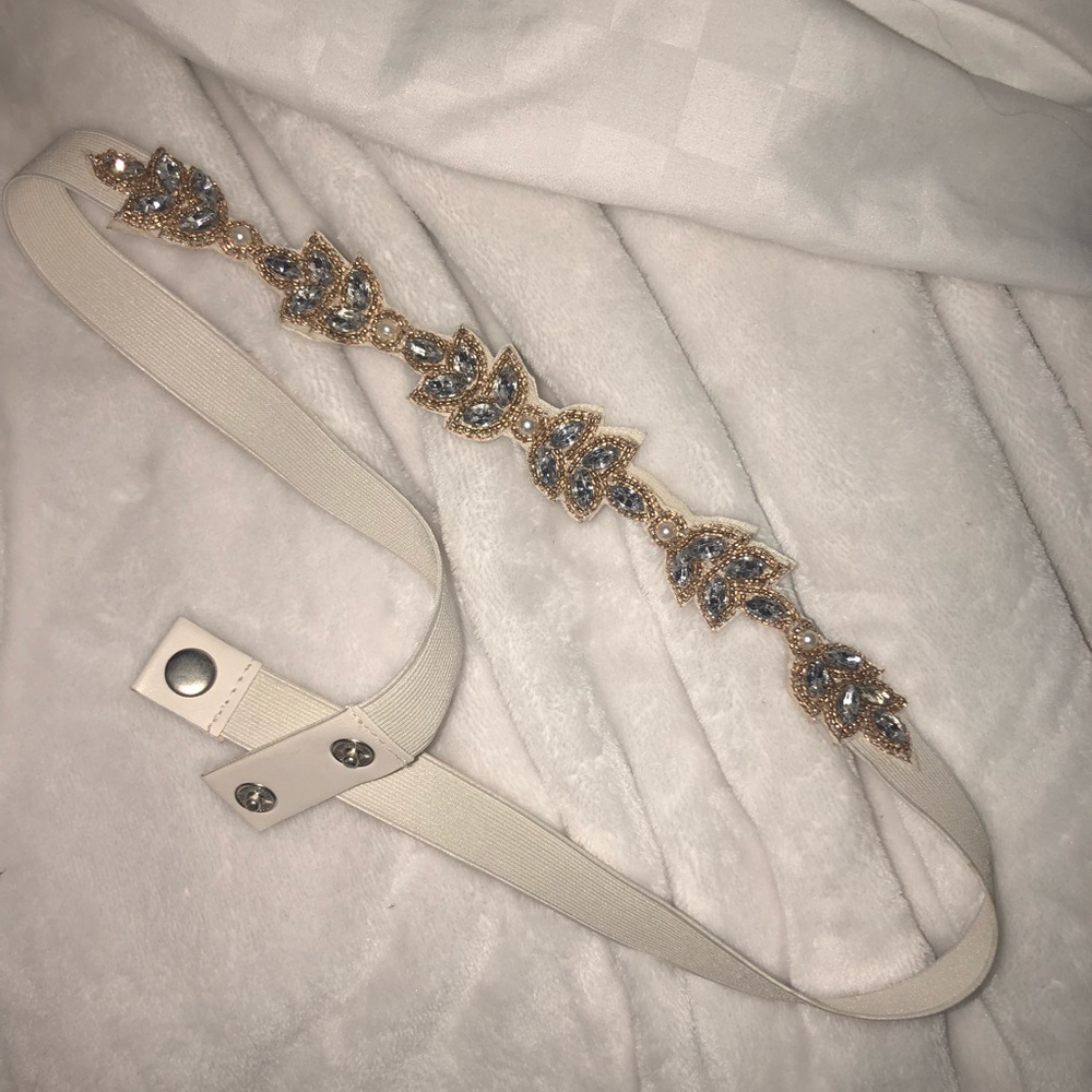 Gem stoned belt